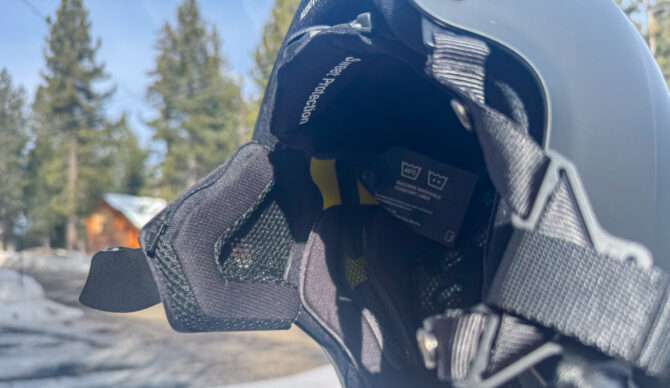 Earpads on the Sweet Protection Switcher